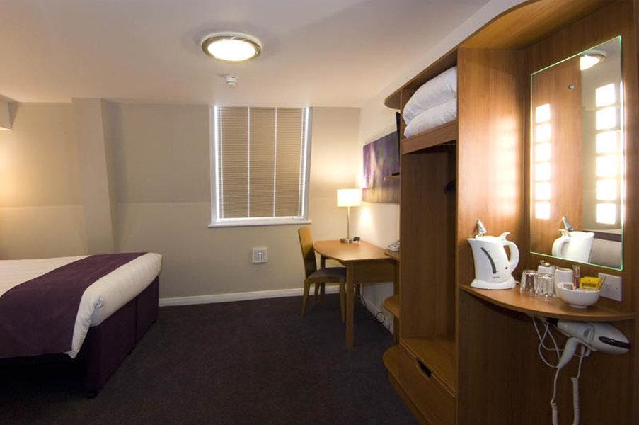 Premier Inn Brentwood Luaran gambar
