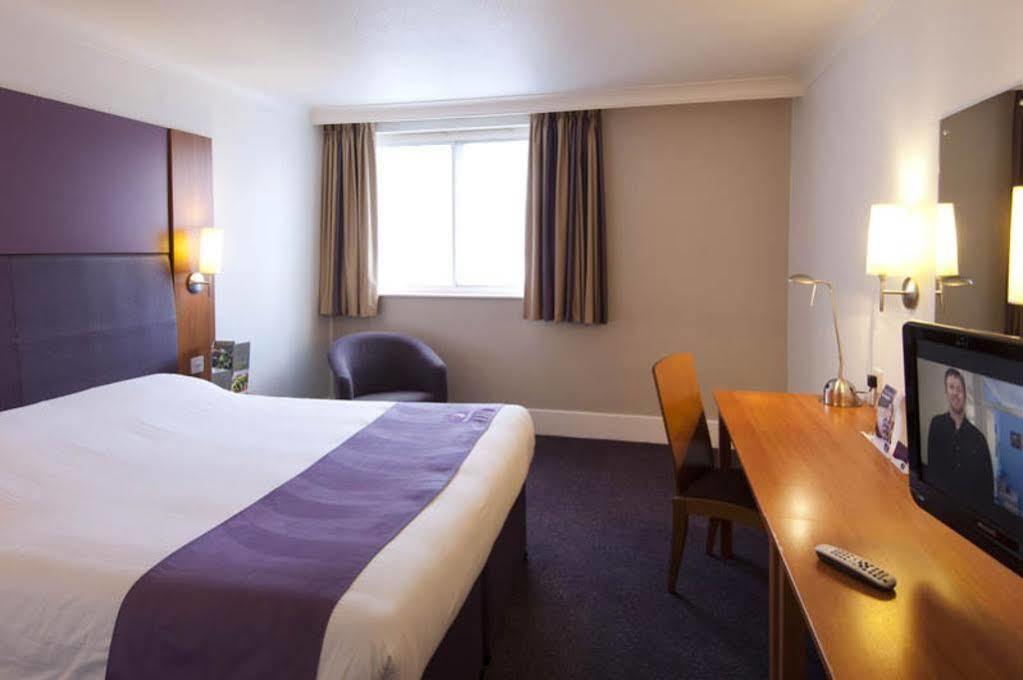 Premier Inn Brentwood Luaran gambar