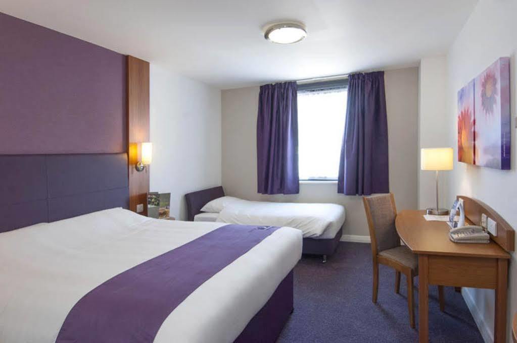 Premier Inn Brentwood Luaran gambar