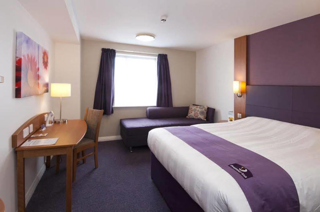 Premier Inn Brentwood Luaran gambar