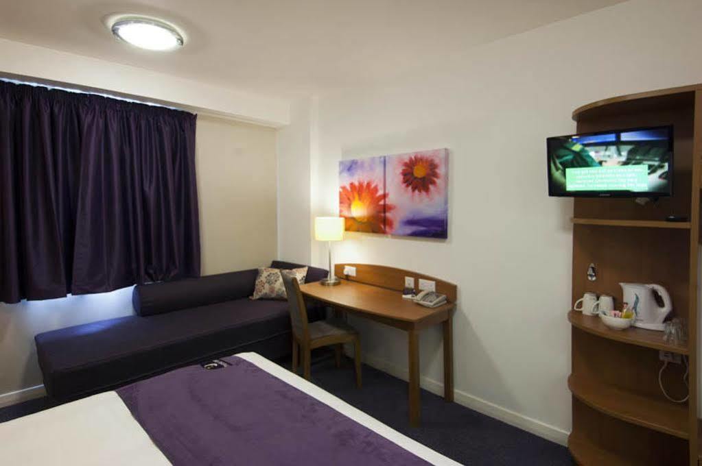 Premier Inn Brentwood Luaran gambar